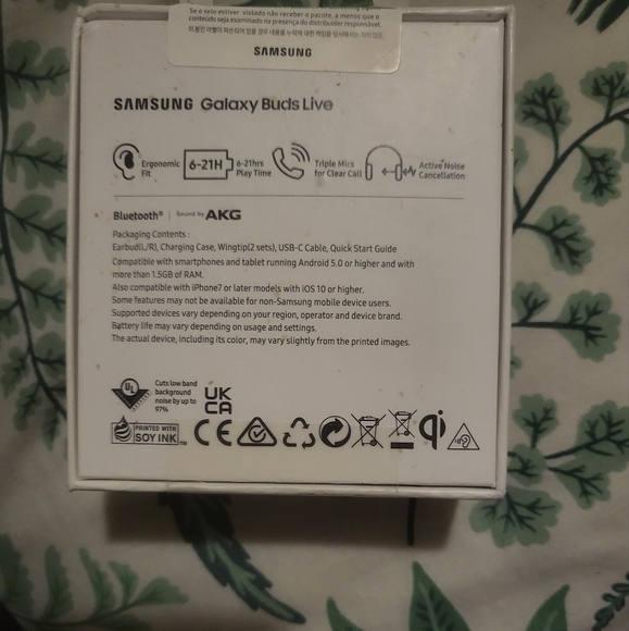 New Samsung Galaxy Buds Live sealed pack - Picture 2 of 3